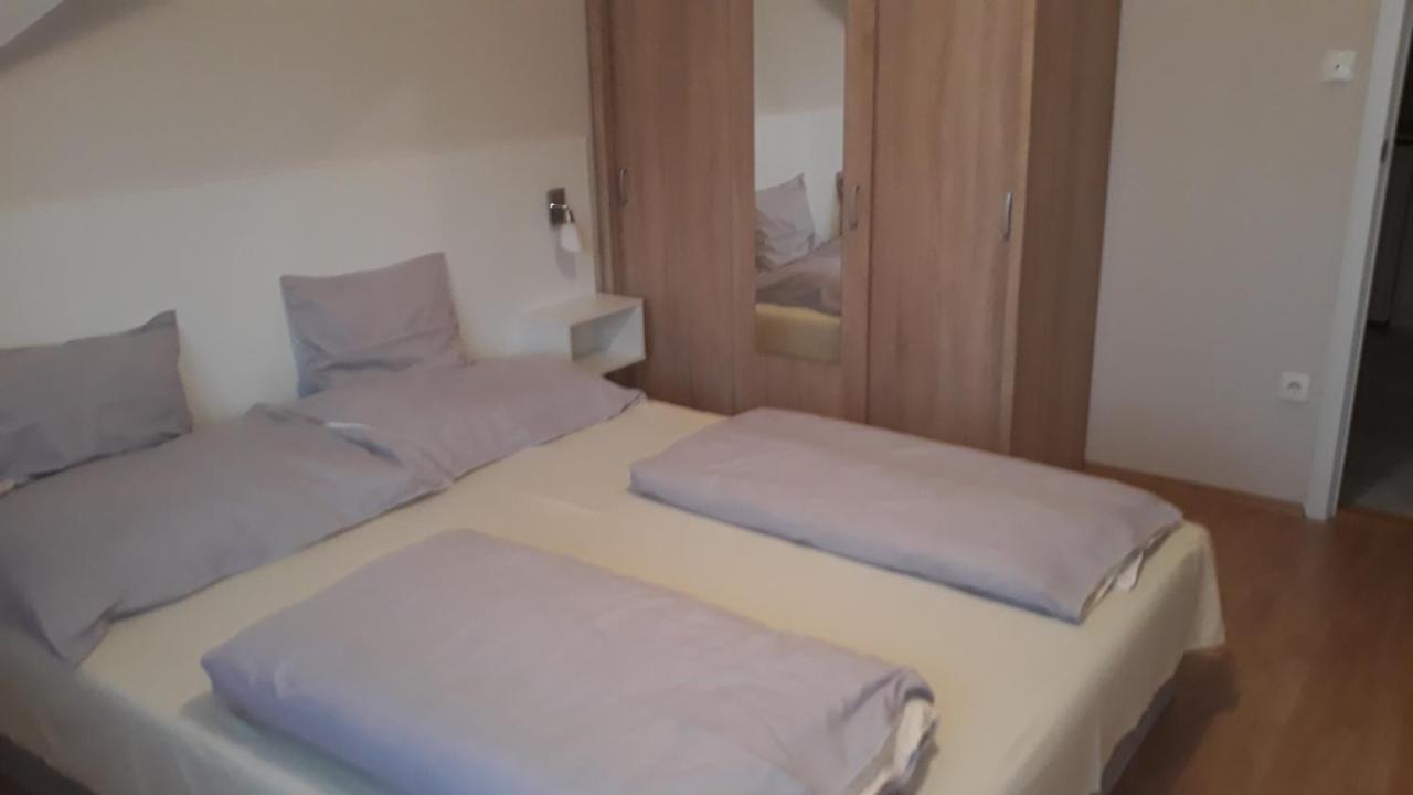 Szaloky Apartmanhaz Gyenesdiás Exterior foto