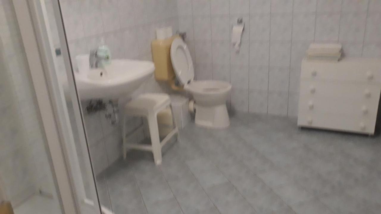 Szaloky Apartmanhaz Gyenesdiás Exterior foto